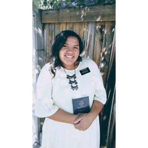 Meet your Posher, Domanique